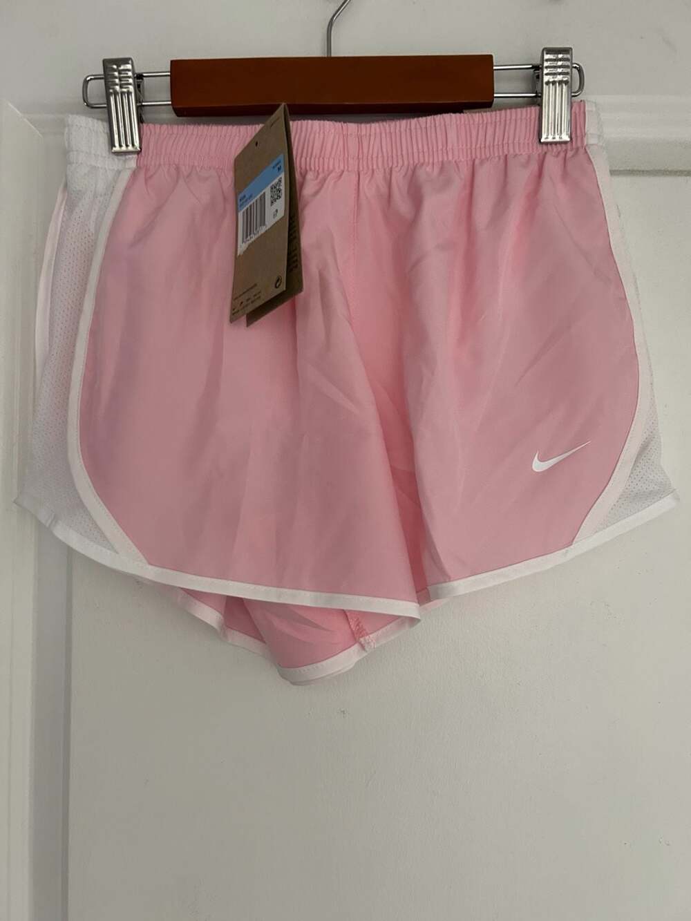 NWT Nike Big Kids Girls Dri-FIT Tempo Running Shorts Medium